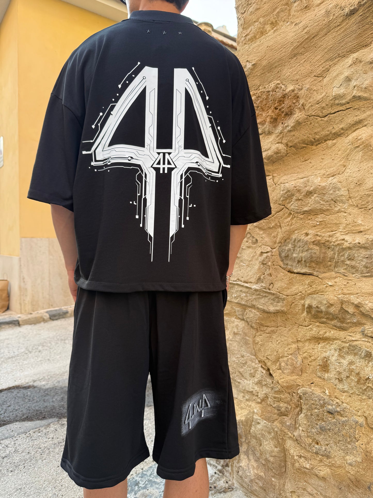 A-Short relaxed fit