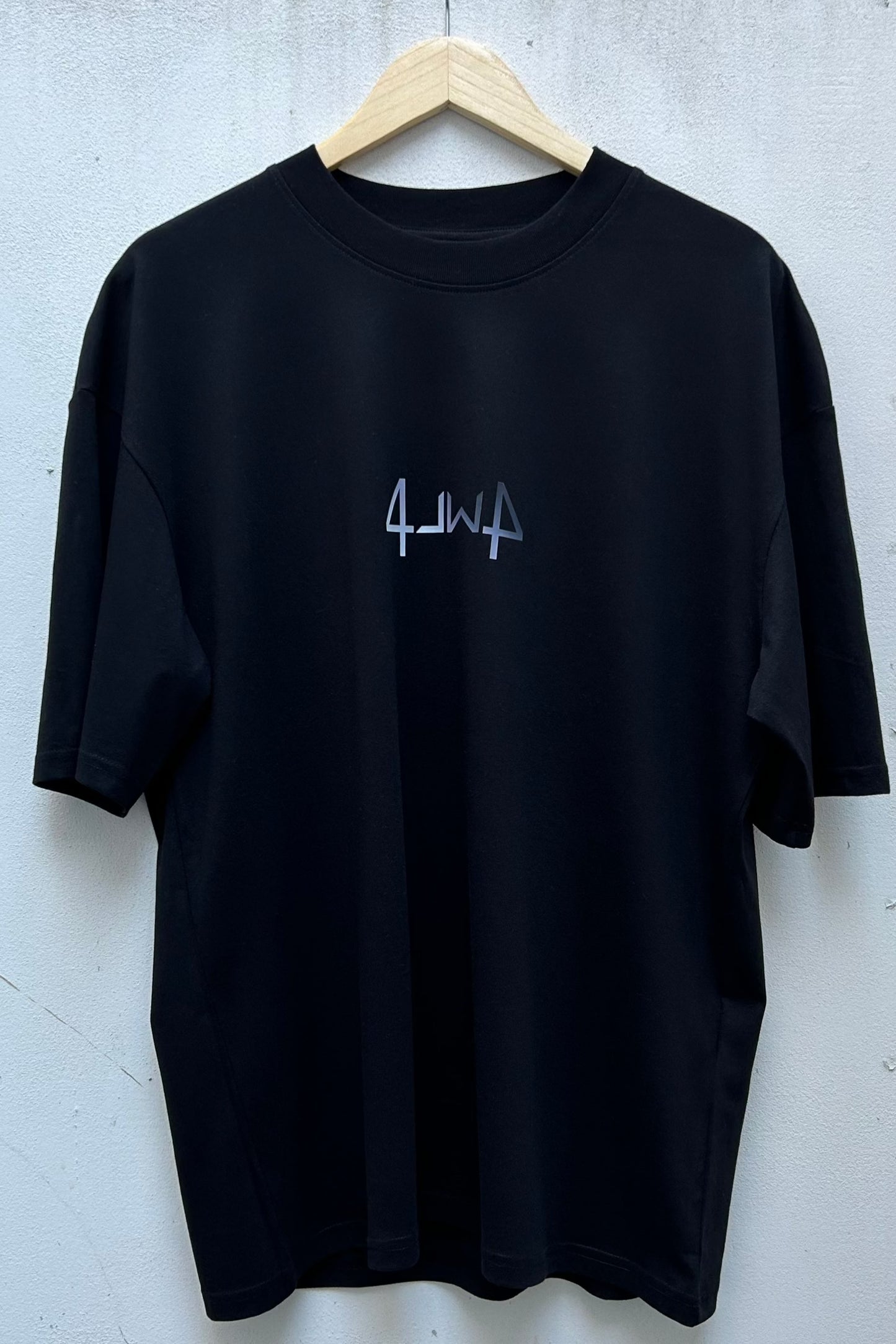 4LM4 Tee Black