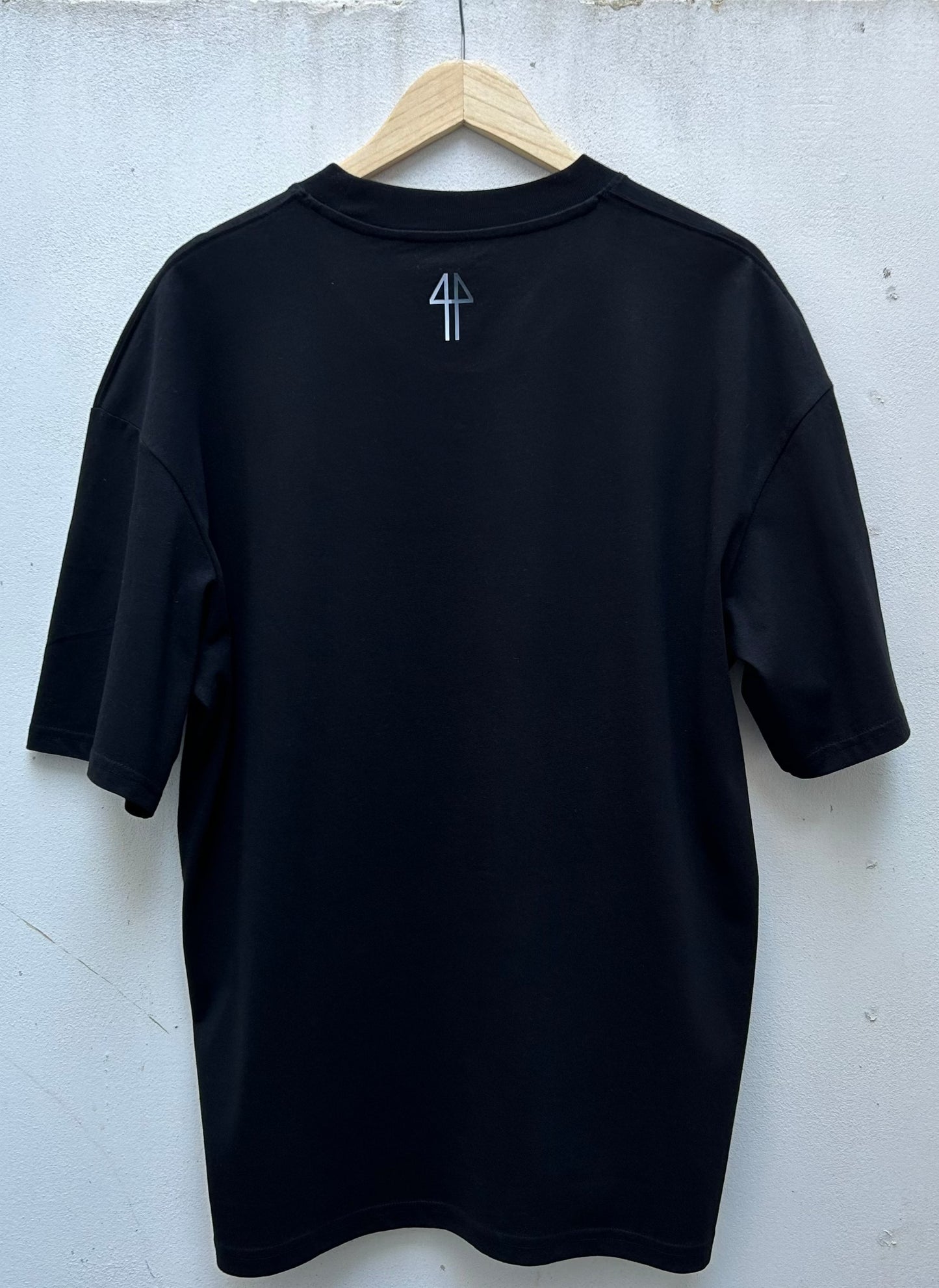 4LM4 Tee Black